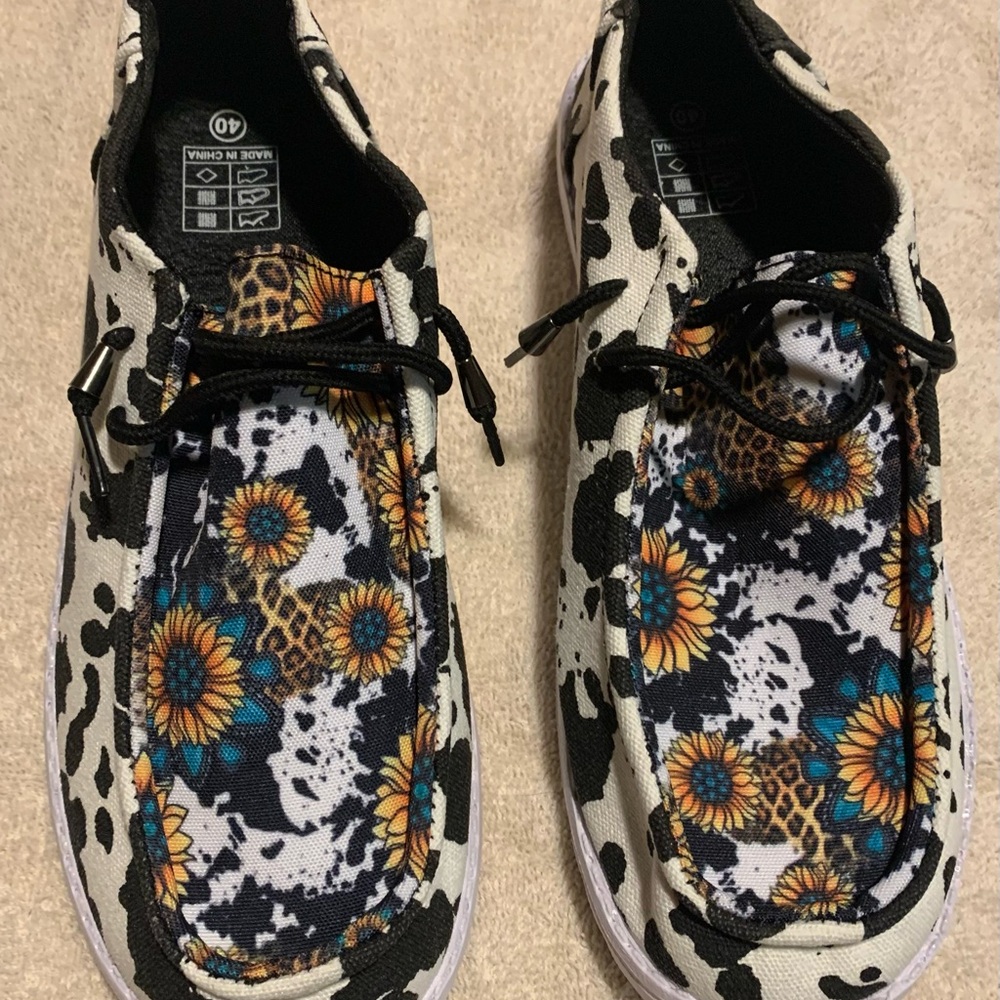 Floral and Animal Print Casual Shoes